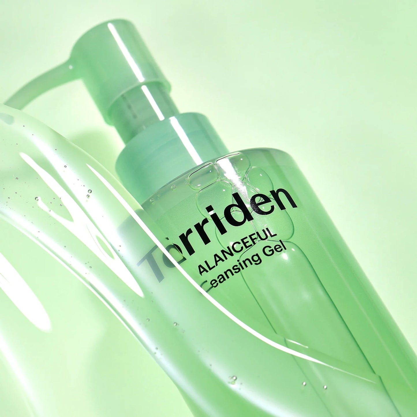 Torriden - Balanceful Cica Cleansing Gel 200mL